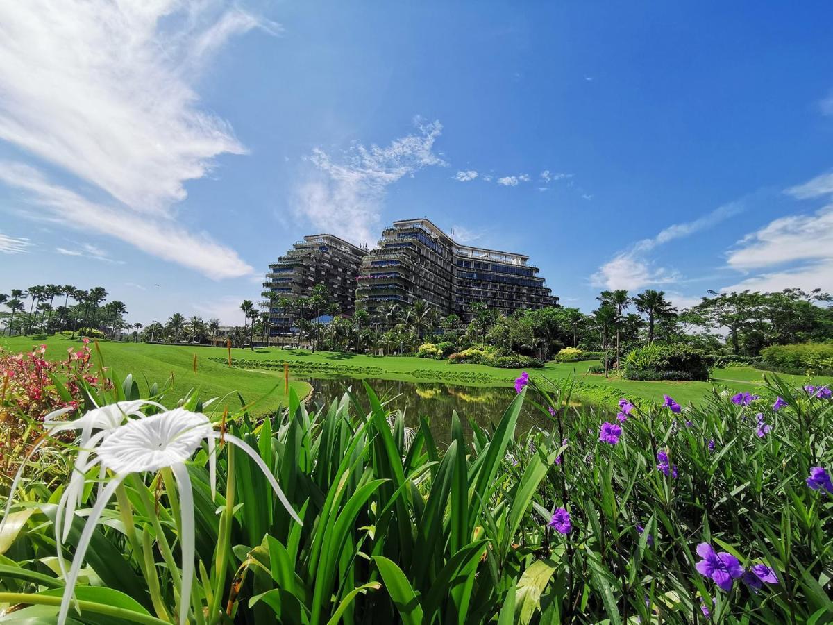 Forest City Golf Hotel Нусаяя Екстер'єр фото
