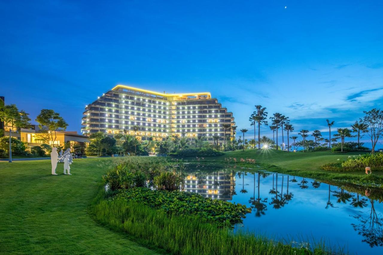 Forest City Golf Hotel Нусаяя Екстер'єр фото