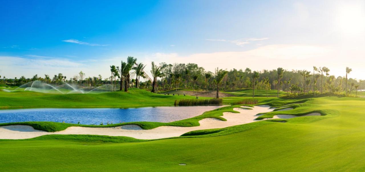 Forest City Golf Hotel Нусаяя Екстер'єр фото