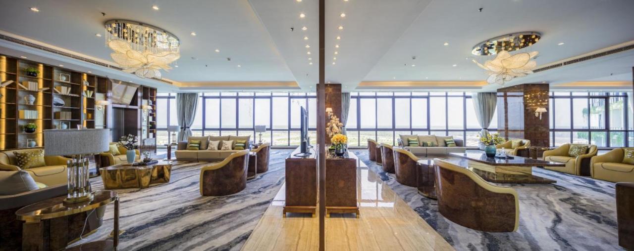 Forest City Golf Hotel Нусаяя Екстер'єр фото