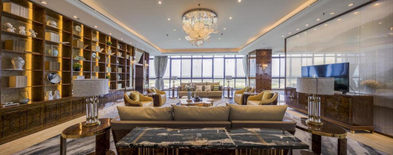 Forest City Golf Hotel Нусаяя Екстер'єр фото